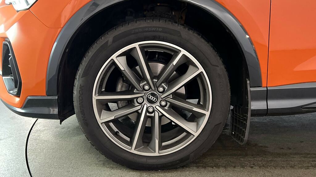Audi Q3 35 Tfsi Black Edition S Tronic Orange #5
