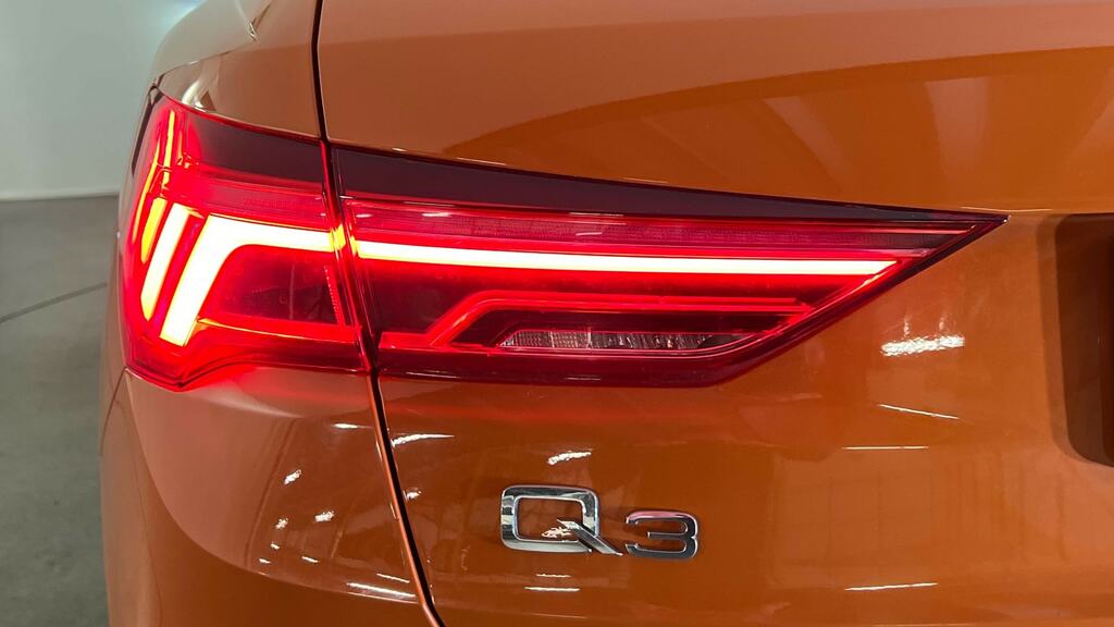 Audi Q3 35 Tdi Black Edition Blue #25