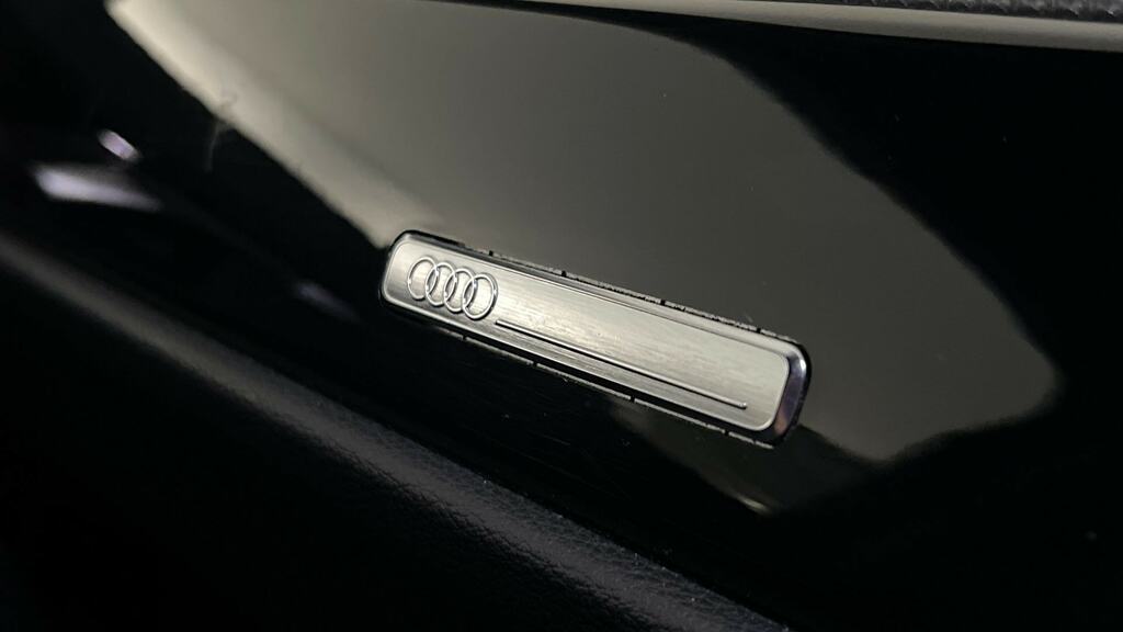 Audi Q3 35 Tdi Black Edition Blue #33