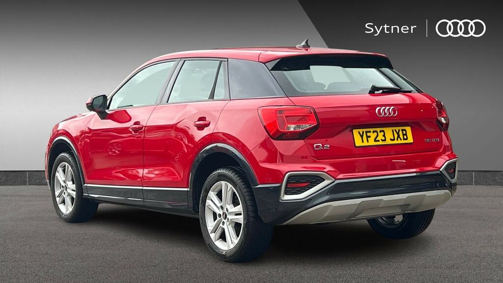 Audi Q2 35 Tfsi Sport Red #3