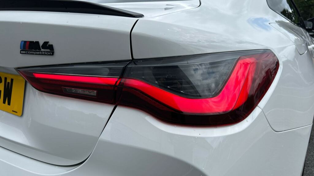 BMW M4 Coupe 3.0 Biturbo Competition Steptronic Euro 6 S White #21