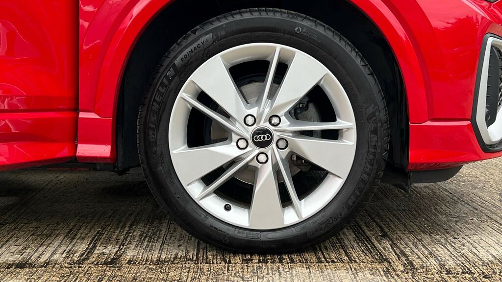 Audi Q2 35 Tfsi S Line Cs Red #5