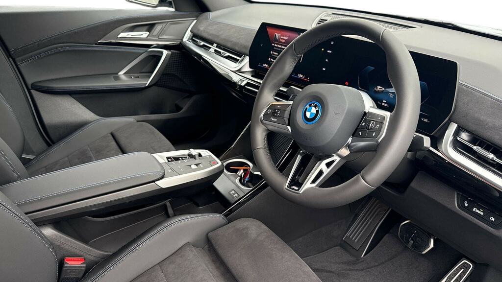 BMW iX2 150Kw Edrive20 Shadow Edition 65Kwh Grey #6