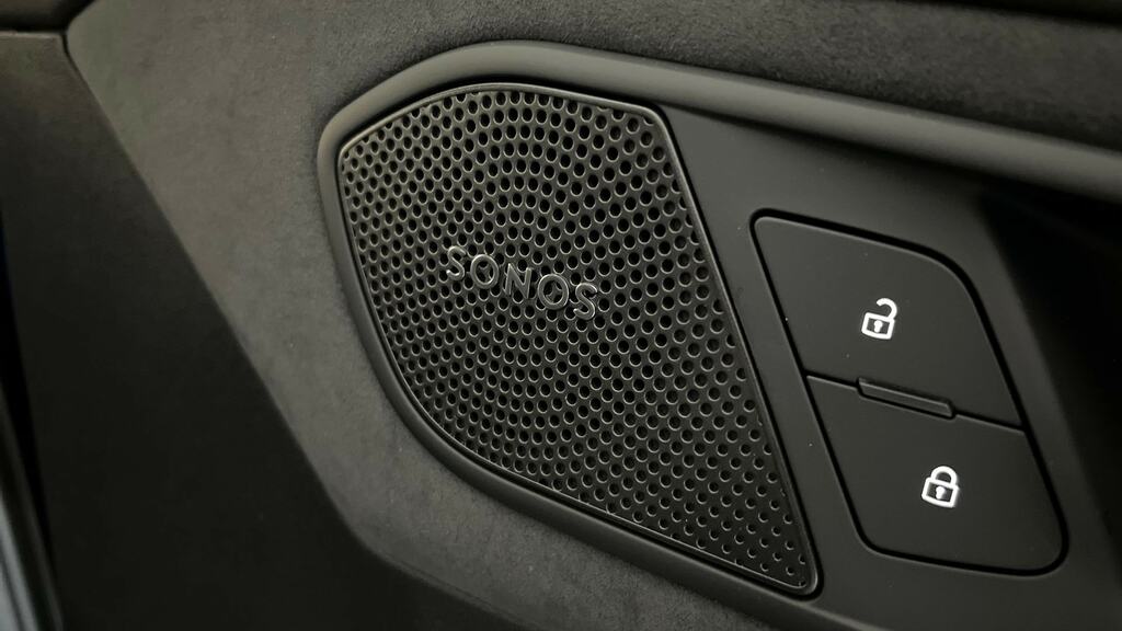 Audi Q3 1.5 E-hybrid Launch Edition Plus Sportback Pet Blue #31