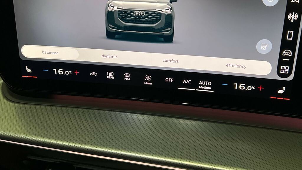 Audi Q3 1.5 E-hybrid Launch Edition Plus Sportback Pet Blue #13