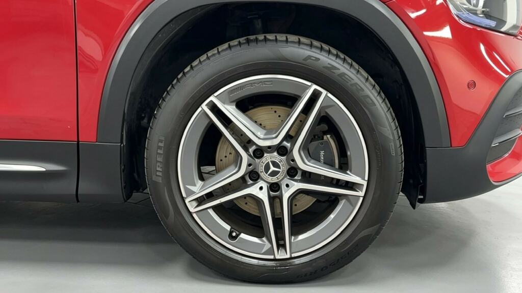 Mercedes-Benz GLB Class Glb 200 Amg Line Premium Plus 7G-tronic Red #5