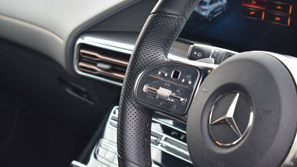 Mercedes-Benz EQC Eqc 400 300Kw Amg Line Edition 80Kwh Blue #6