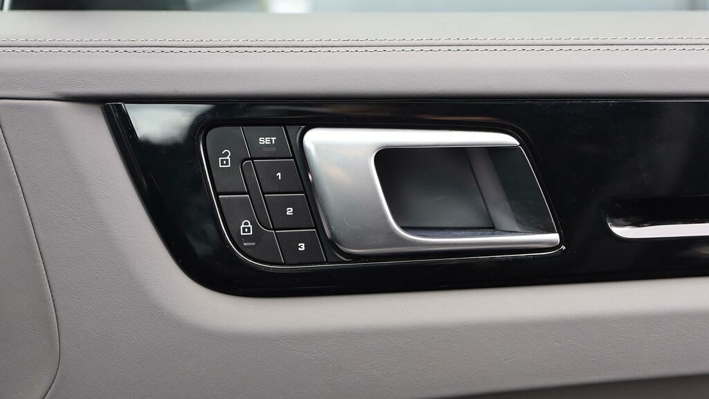 Porsche Cayenne E-hybrid Tiptronic S 5 Seat Grey #22