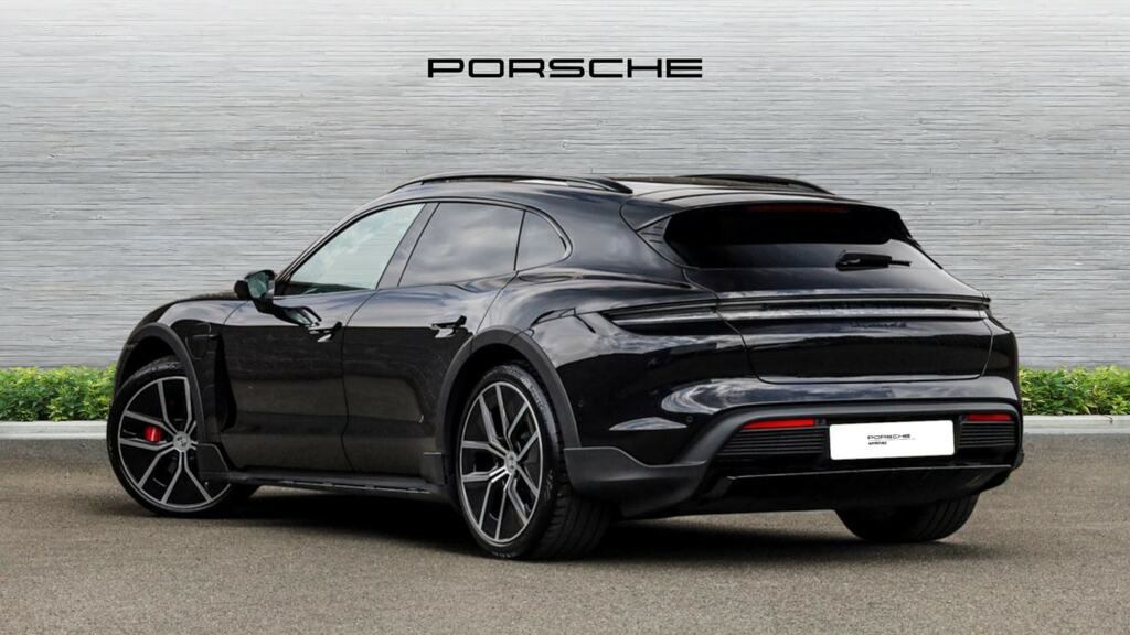 Porsche Taycan 440Kw 4S 105Kwh Black #2