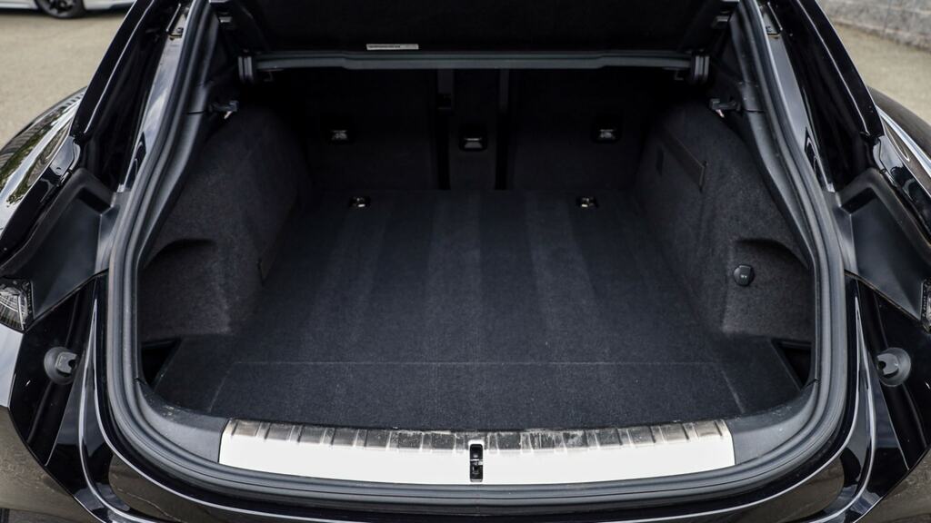 Porsche Taycan Performance Plus 105Kwh Black Edition Saloon E ND75ZWS Black #32