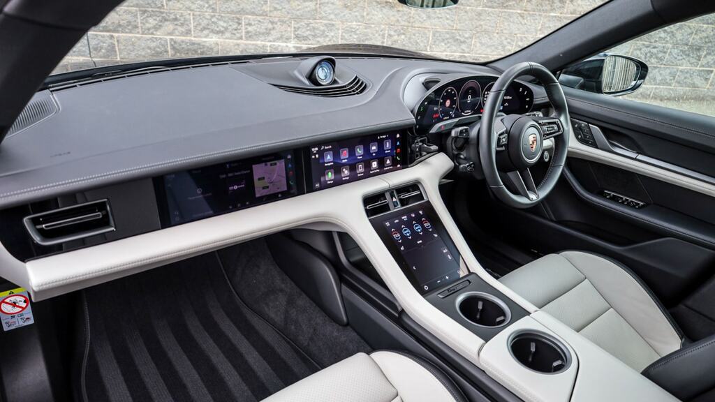 Porsche Taycan Performance Plus 105Kwh Black Edition Saloon E ND75ZWS Black #8