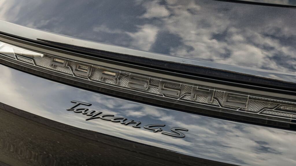 Porsche Taycan Performance Plus 105Kwh Black Edition Saloon E ND75ZWS Black #38