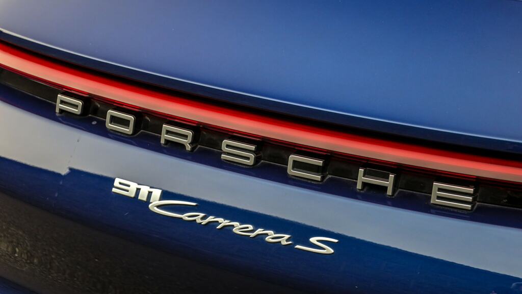 Porsche 911 Carrera S Pdk Red #32