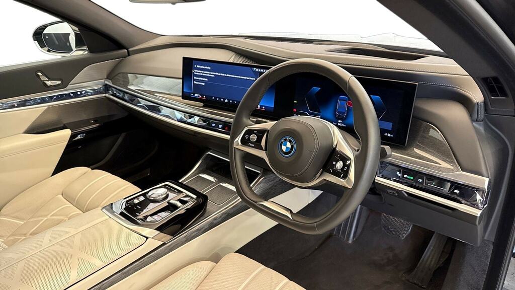 BMW i7 400Kw Xdrive60 Excellence Pro 105.7Kwh Black #6