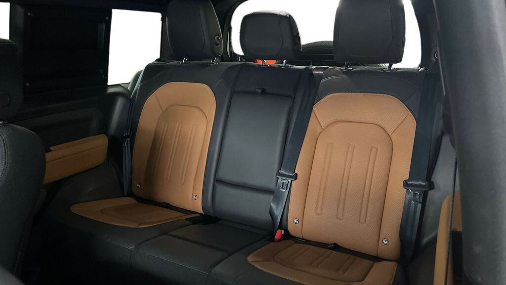 Land Rover Defender 90 3.0 P400 X 90 Green #4