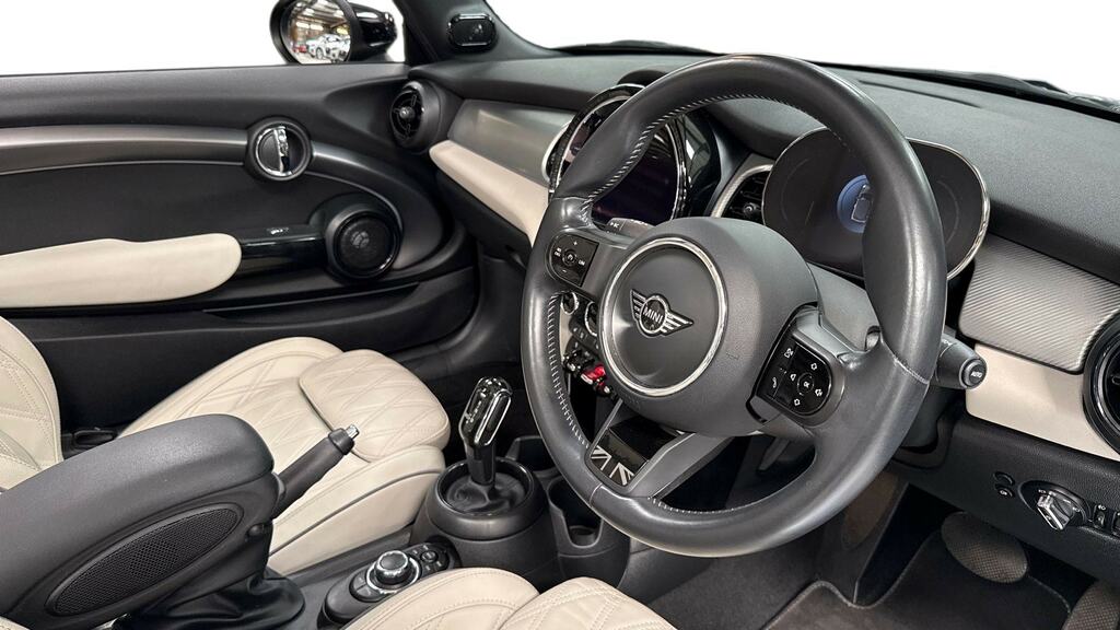 Mini Convertible 1.5 Cooper Exclusive Premium Plus Black #6