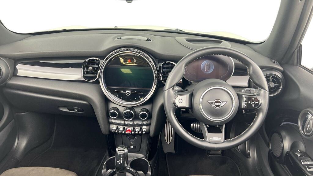 Mini Convertible 1.5 Cooper Sport Comfortnav Pack YE21UZA White #4