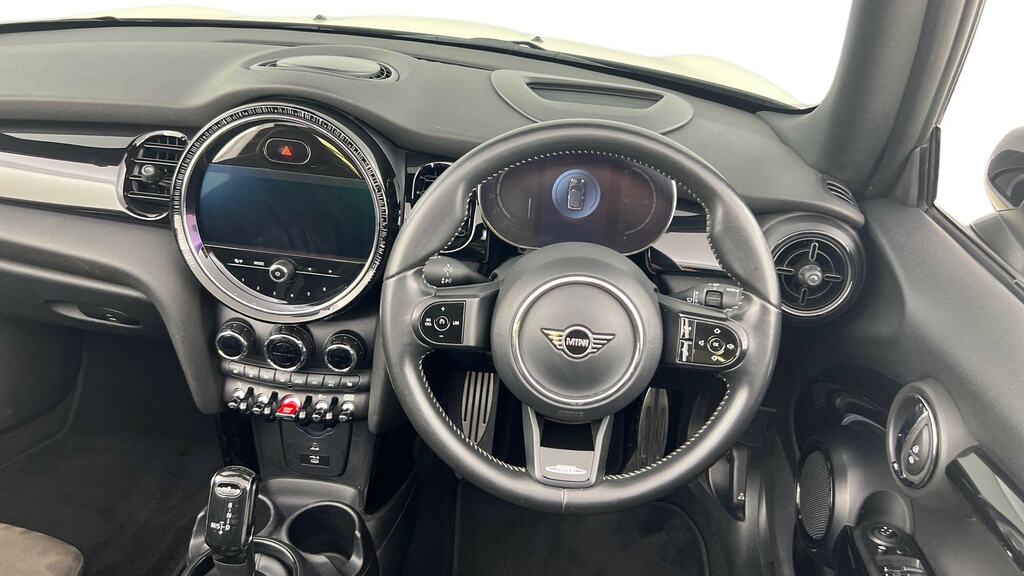Mini Convertible 1.5 Cooper Sport Comfortnav Pack YE21UZA White #5