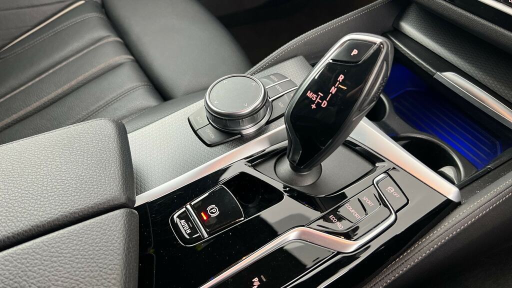 BMW 5 Series 530E M Sport Tech Pack Black #10