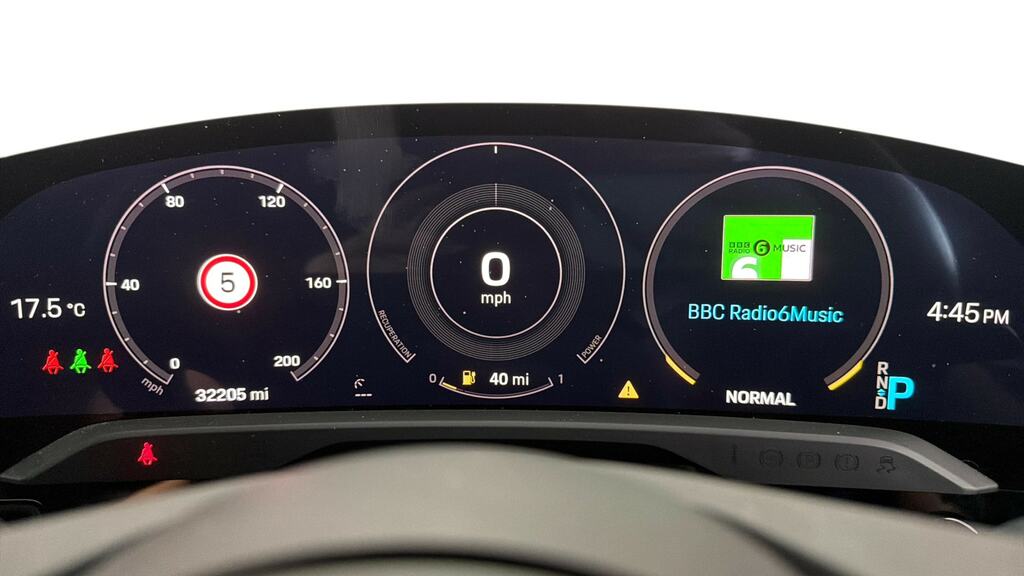 Porsche Taycan 4S 93Kwh Grey #13