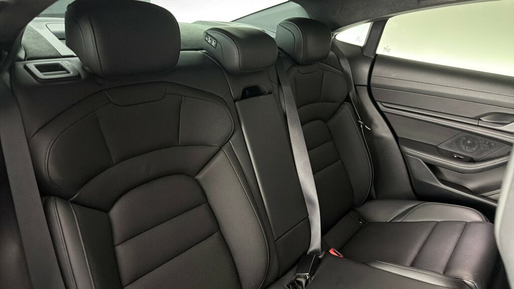 Porsche Taycan 4S 93Kwh Grey #12