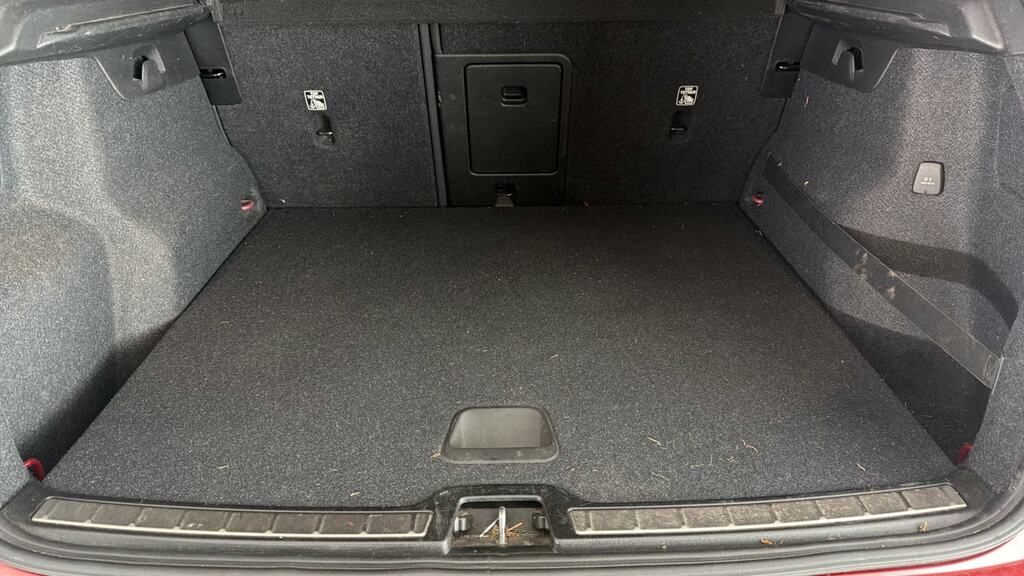 Volvo XC40 2.0 D3 R-design 148 Bhp Grey #22