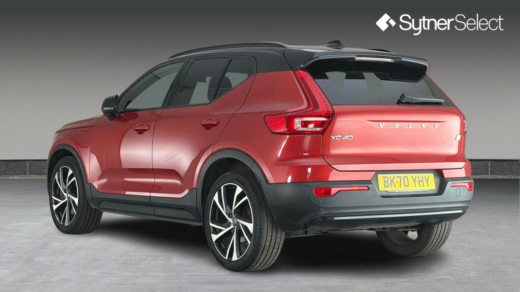 Volvo XC40 1.5 T5 Recharge Phev R Design Pro Red #2