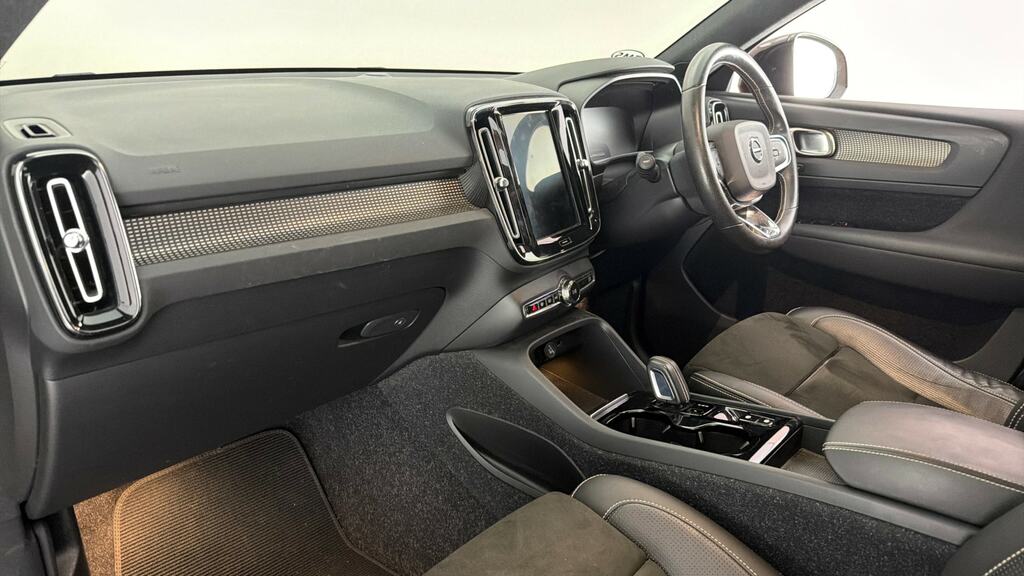 Volvo XC40 2.0 D3 R-design 148 Bhp Grey #11