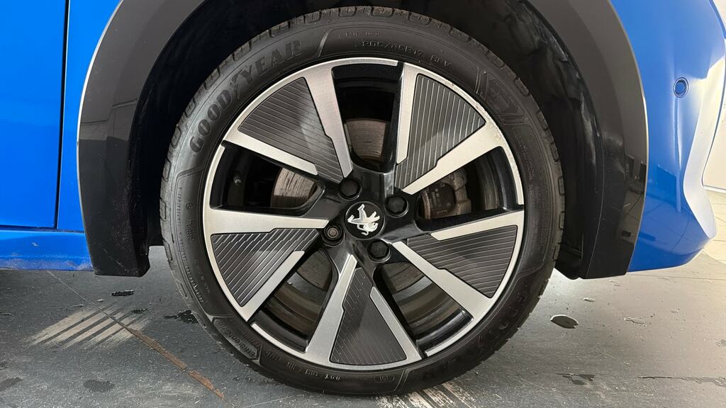 Peugeot e-208 Gt Black #23