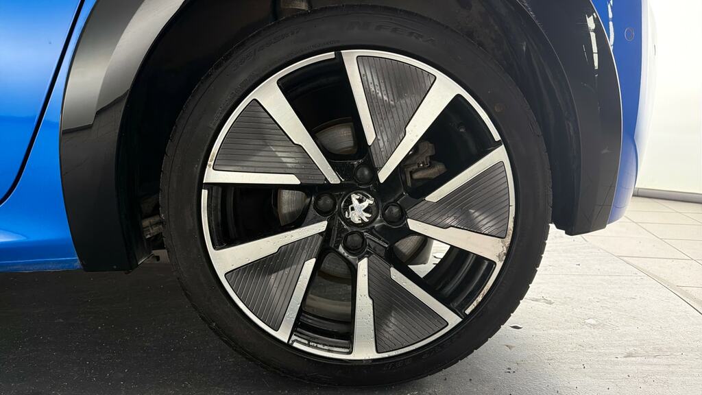 Peugeot e-208 Gt Black #25