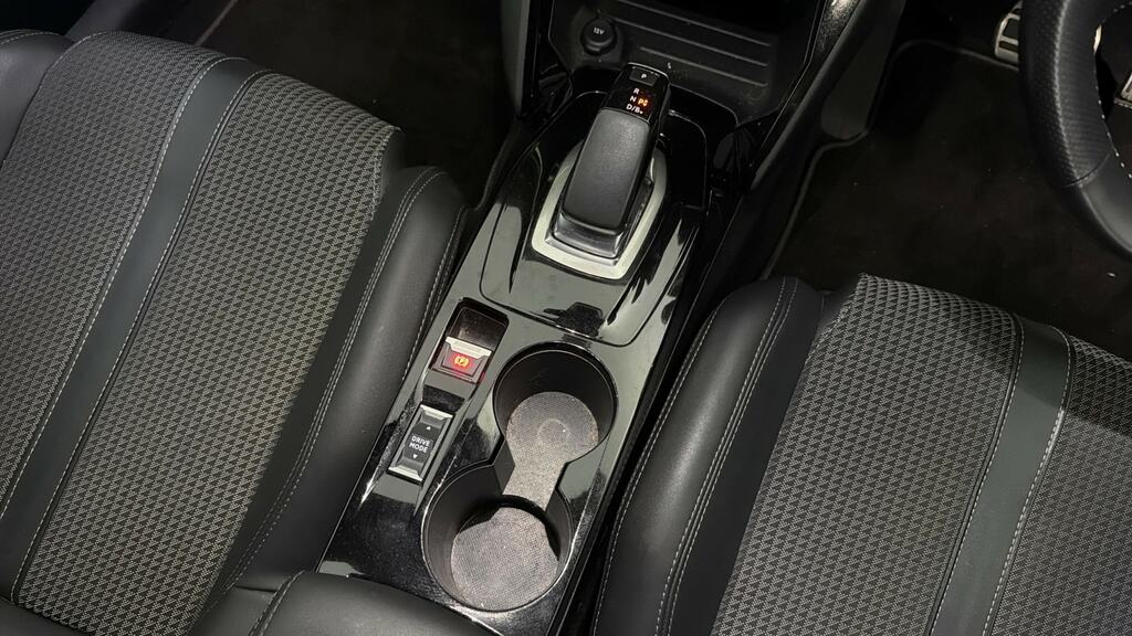 Peugeot e-208 Gt Black #14