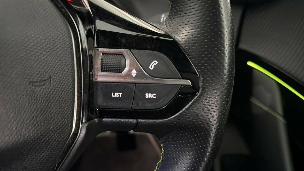 Peugeot e-208 Gt Black #18