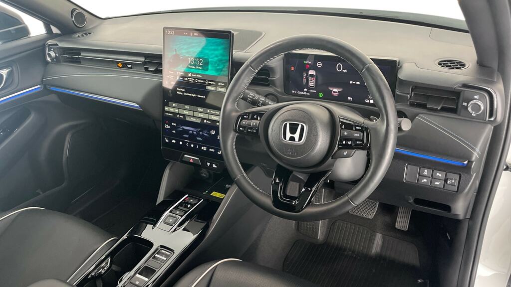 Honda e:Ny1 Advance White #9