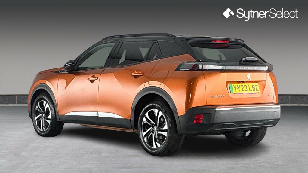 Peugeot e-2008 100Kw Gt 50Kwh Orange #2