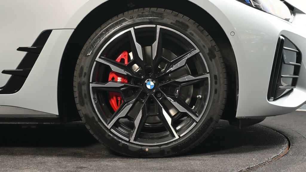 BMW i4 440Kw M60 83.9Kwh Tech Pack Black #14