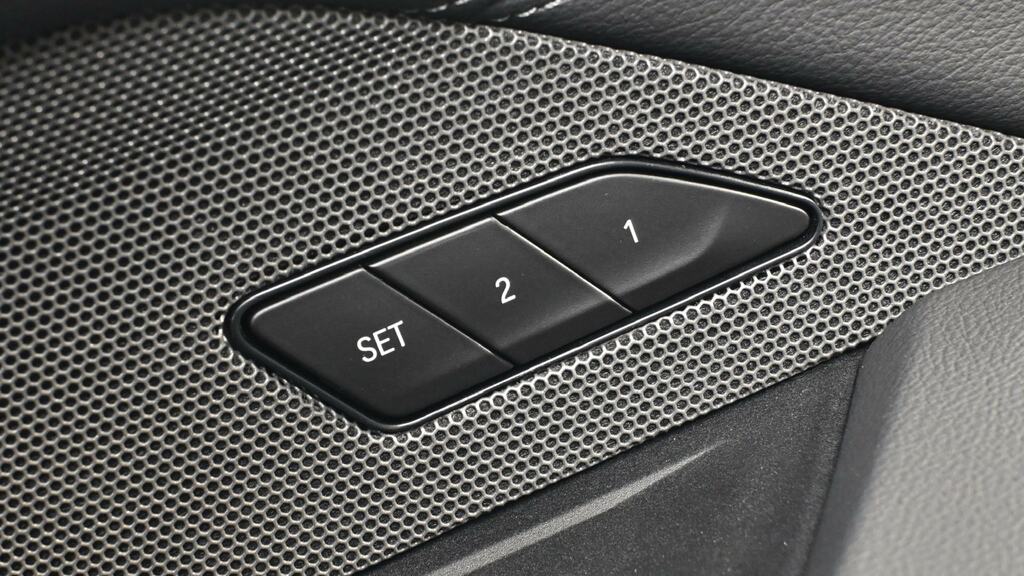 BMW i4 440Kw M60 83.9Kwh Tech Pack Black #27