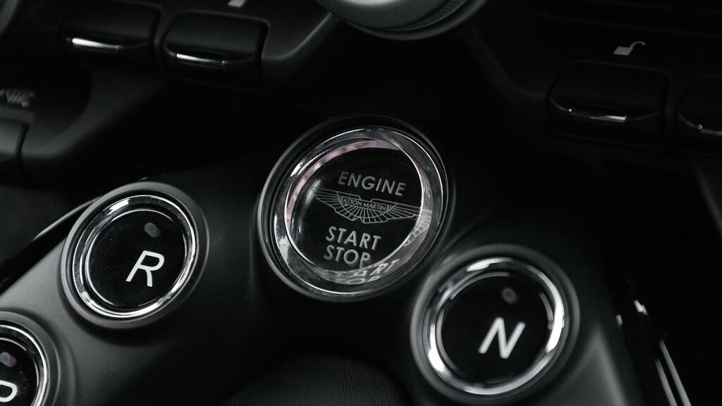 Aston Martin V8 Vantage Coupe V8 Coupe Silver #62
