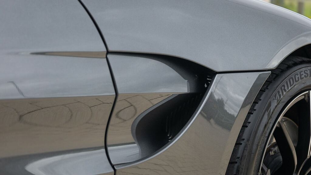 Aston Martin V8 Vantage Coupe V8 Coupe Silver #12