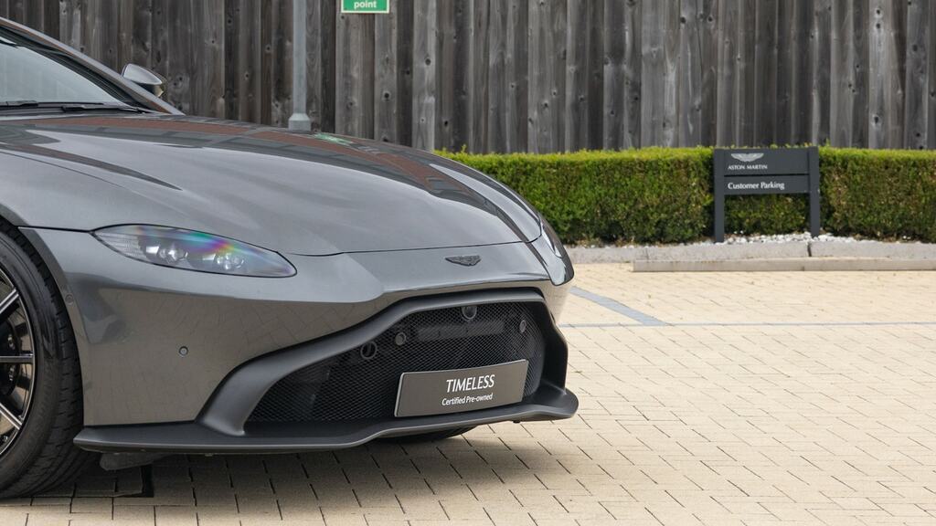 Aston Martin V8 Vantage Coupe V8 Coupe Silver #21