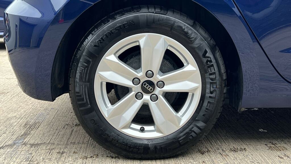 Audi A1 25 Tfsi Technik Blue #5