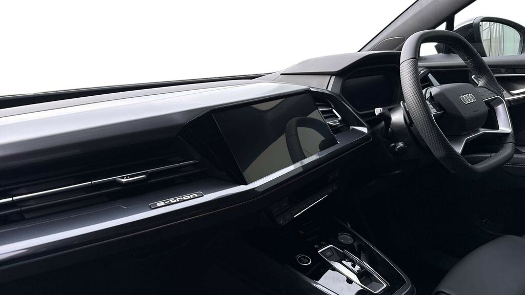 Audi Q4 E Tron 210Kw 45 82Kwh Black Edition Tech Pack Black #2