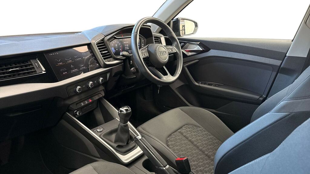 Audi A1 25 Tfsi Sport VE72OMD Black #2