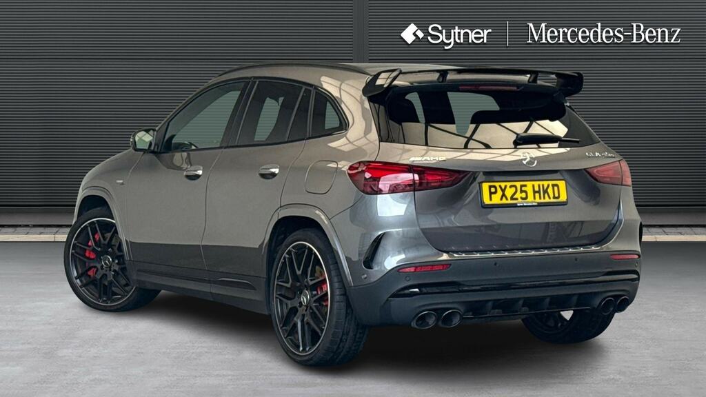 Mercedes-Benz GLA Class 200 Sport Executive Black #2