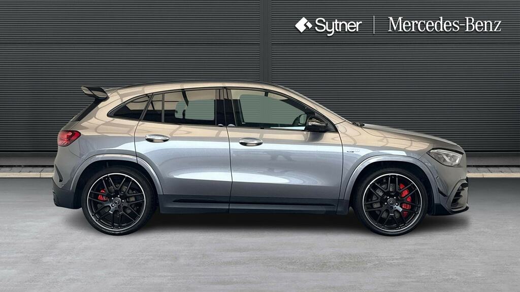 Mercedes-Benz GLA Class 200 Sport Executive Black #4