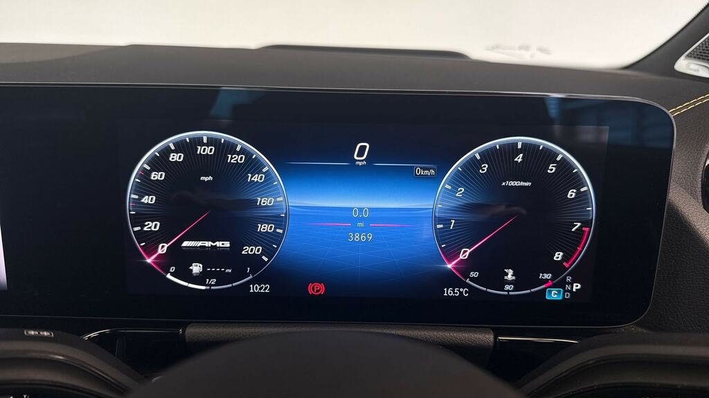 Mercedes-Benz GLA Class 200 Sport Executive Black #13