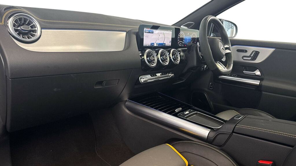 Mercedes-Benz GLA Class 200 Sport Executive Black #8