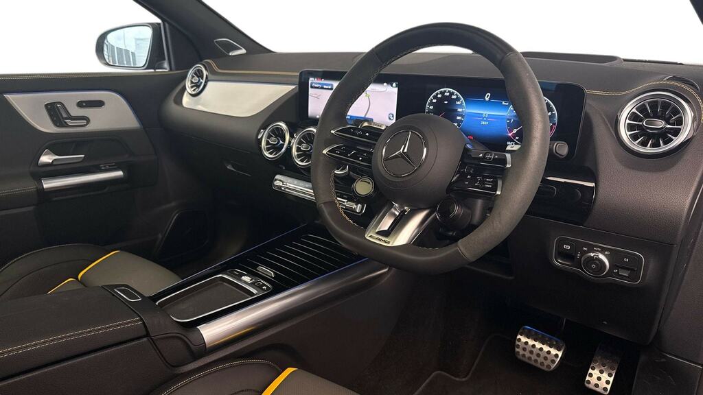 Mercedes-Benz GLA Class 200 Sport Executive Black #3
