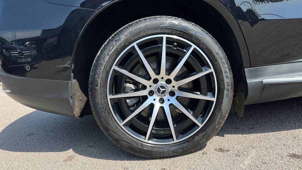 Mercedes-Benz EQC Eqc 400 300Kw Amg Line 80Kwh KM73YUL Black #5