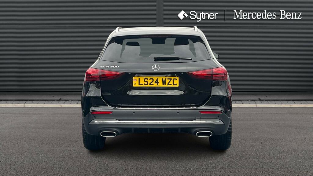 Mercedes-Benz GLA Class Gla 200 Amg Line Executive Black #7