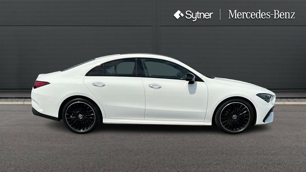 Mercedes-Benz CLA Class Cla 200 Amg Line Premium Plus Tip White #4